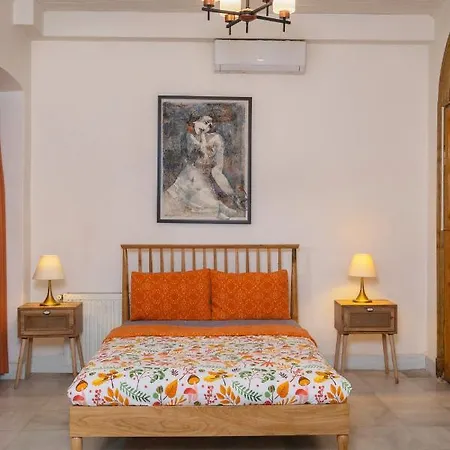 9 Pera Apartment