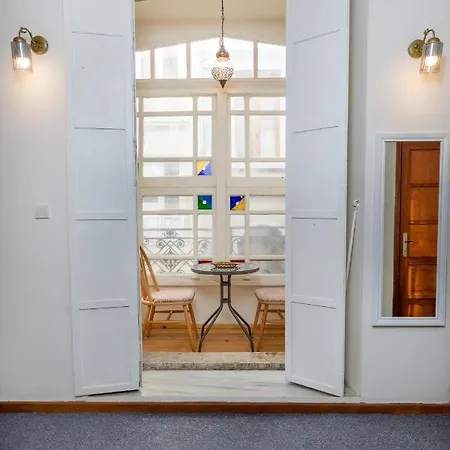9 Pera Apartment Istanbul
